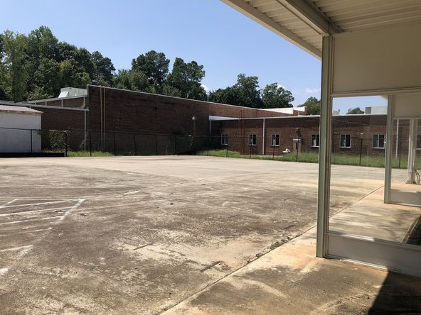 206 E Washington St, Mebane, NC 27302